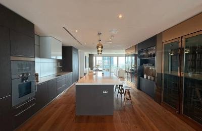 185 Rajdamri Penthouse For Sale