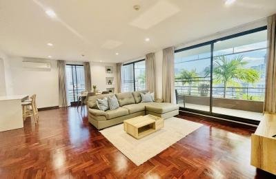 Pet Friendly Up to 12 Kg Spacious 2 Bedroom Apartment in Thonglor
